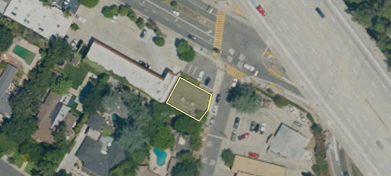400 Foothill Blvd