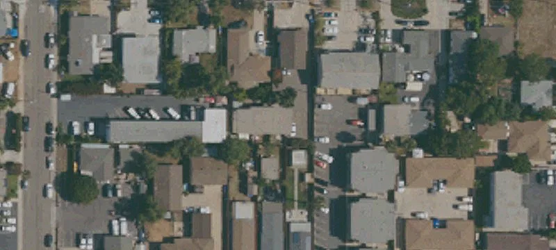 1447 Holly Ave
