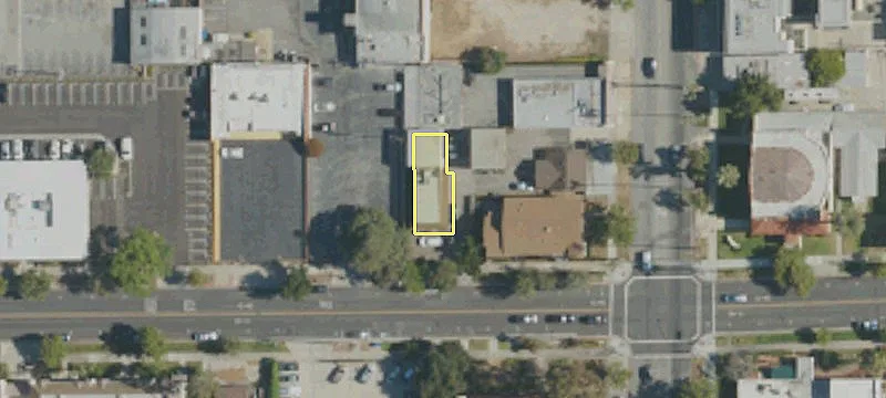 1134 El Centro St