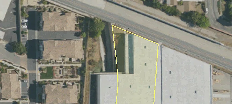 865 Santa Fe Ave