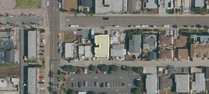 121 Elder Ave, Unit A
