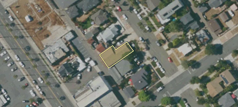521 Freeman St
