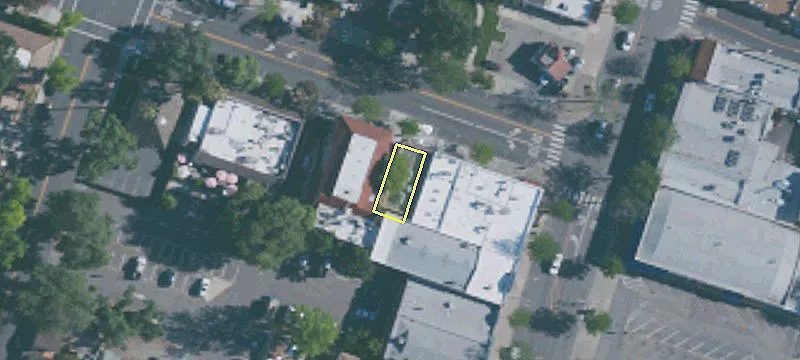 320 Saint Mary St