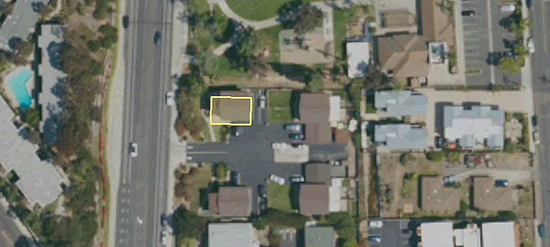 718 Stevens Ave, Unit 24
