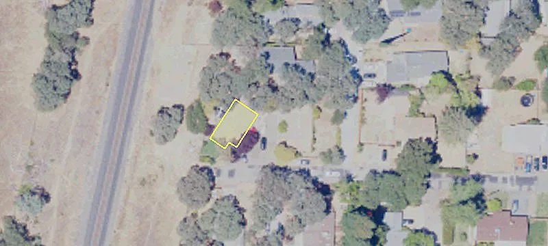 852 Live Oak Way