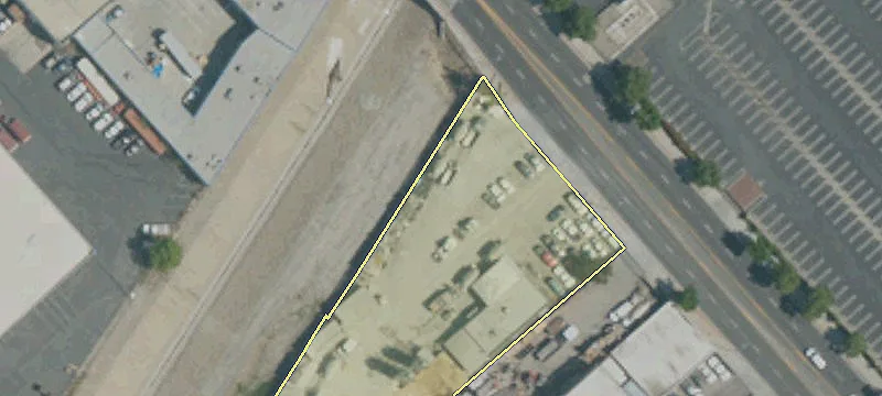 570 Glenoaks Blvd