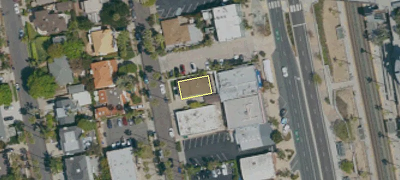 136 Acacia Ave