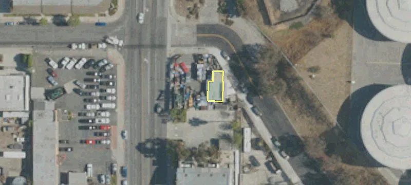 1898 Redondo Ave