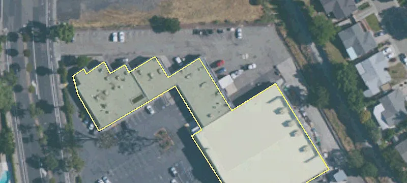 7395 Vlg Pkwy