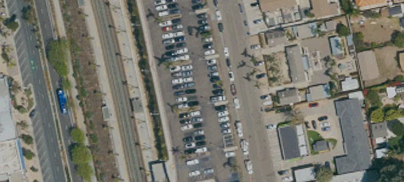 105 Cedros Ave