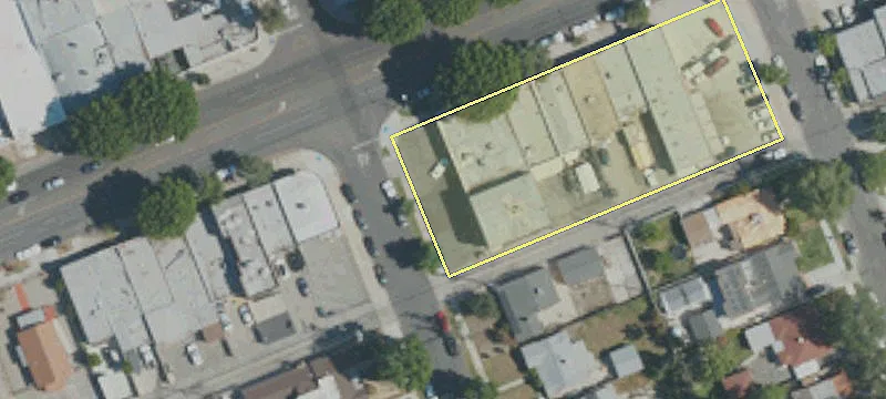 1516 Magnolia Blvd