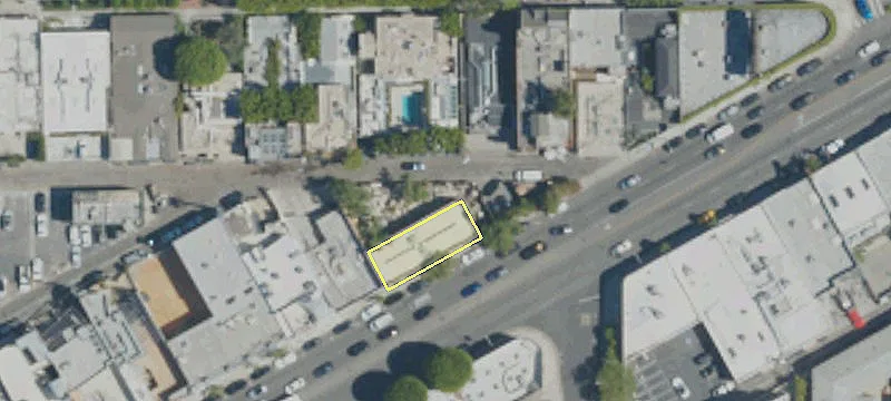 8435 Melrose Ave