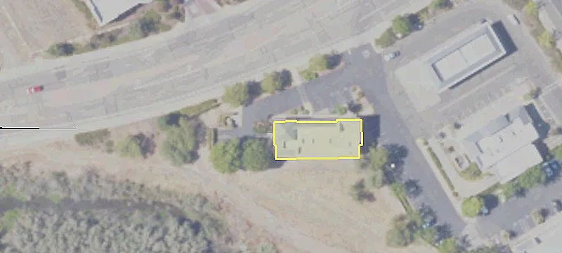 6011 Oaks Blvd