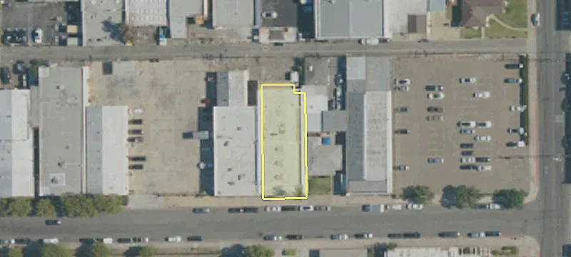 323 Maple Ave
