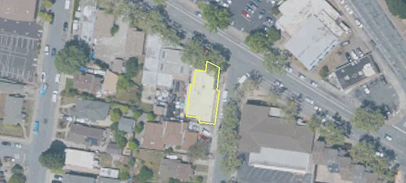 599 Macarthur Blvd