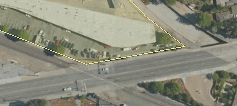 9237 Lowr Azusa Rd