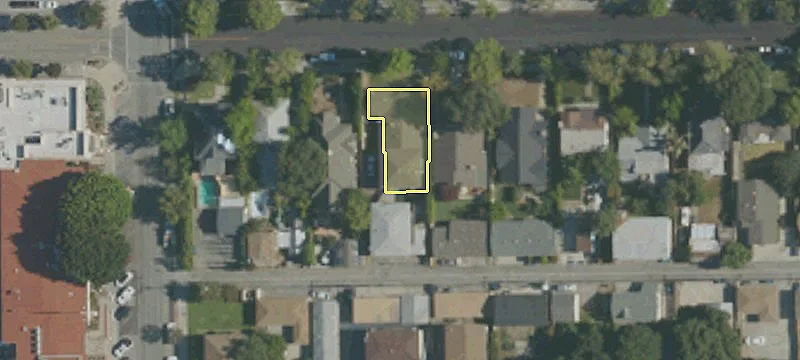 216 Lime Ave