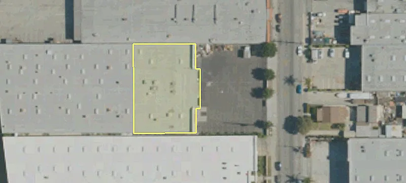 2435 Loma Ave