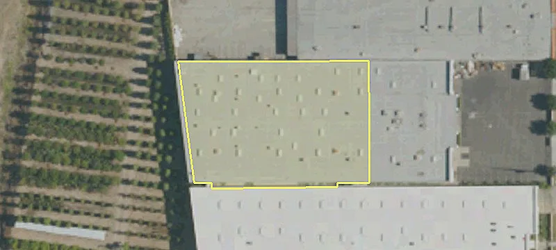 2435 Loma Ave