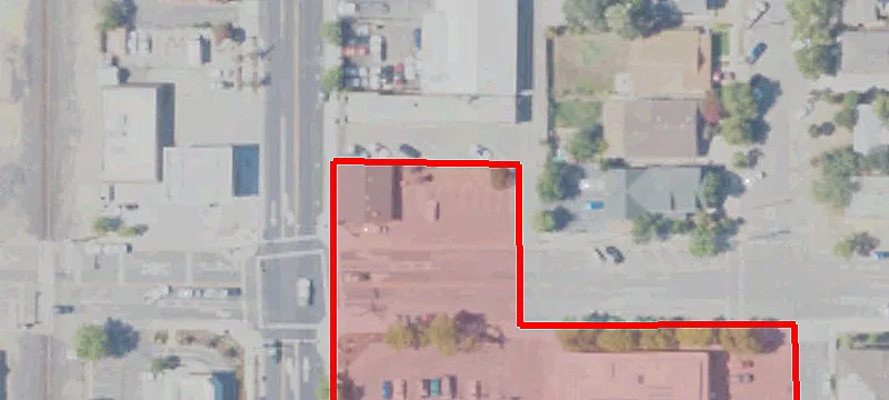 307 Lincoln Blvd