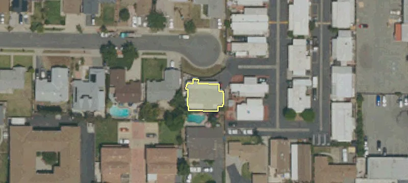 1045 Azusa Ave