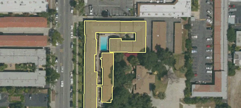 630 Cerritos Ave