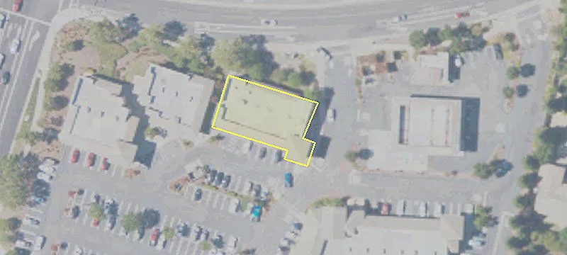 73 Lincoln Blvd