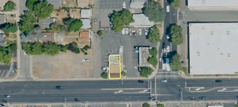 1025 Douglas Blvd