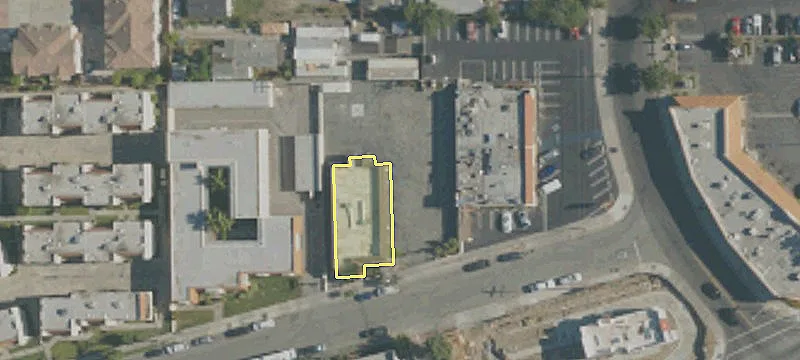 14051 Ramona Pkwy