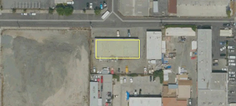 940 Industrial St
