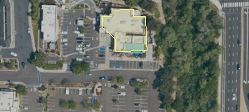 1070 El Camino Real