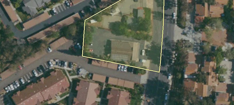 2015 Escondido Blvd