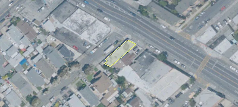 6001 International Blvd