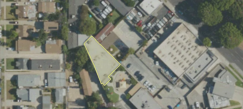 2221 Poplar Blvd