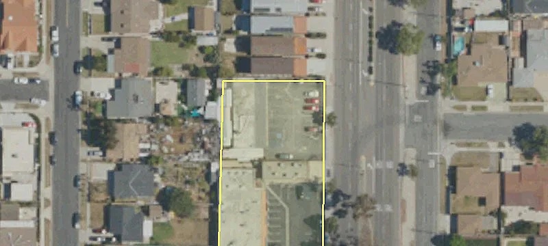 23245 Main St