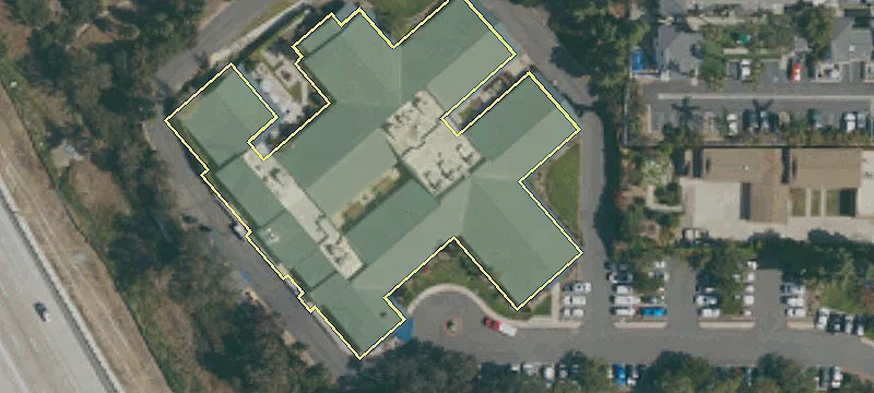 944 Regal Rd