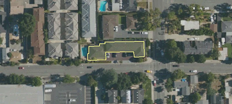 825 Monterey Ave