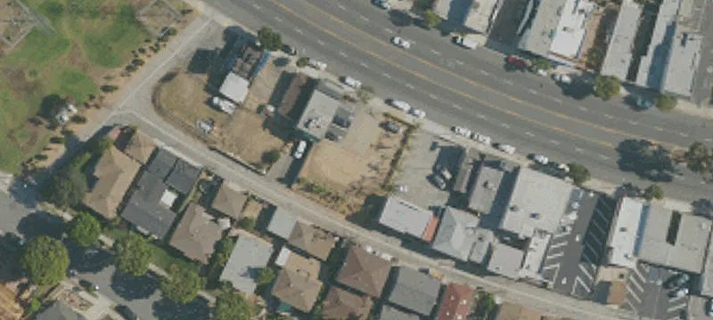 2635 Beverly Blvd
