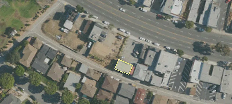 2635 Beverly Blvd