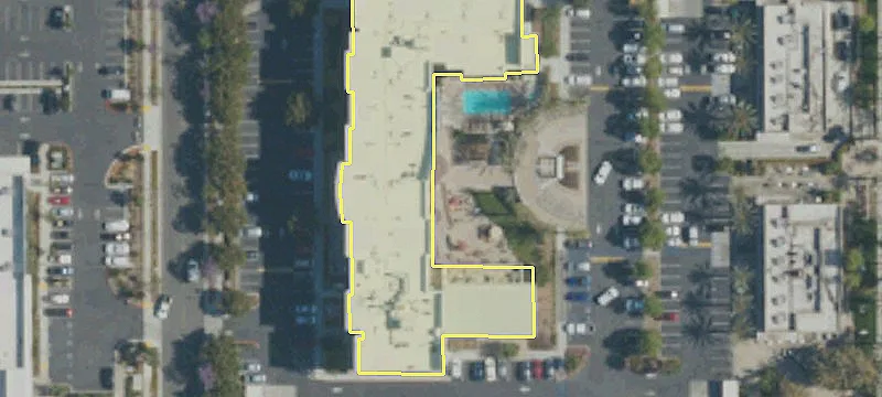 3841 Lakewood Blvd