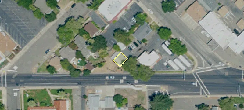 417 Douglas Blvd
