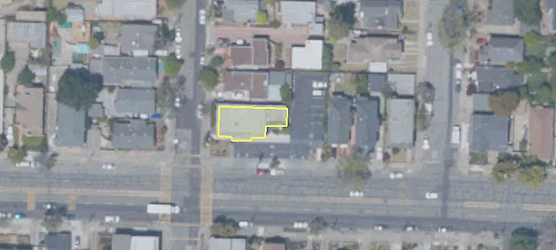 901 Lincoln Ave