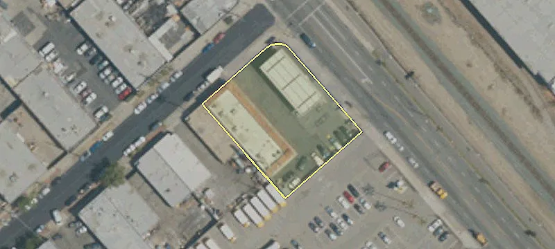 11243 San Fernando Rd