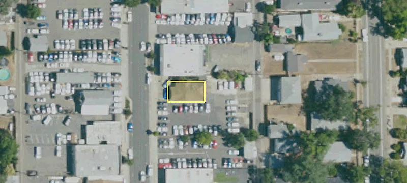 315 Riverside Ave