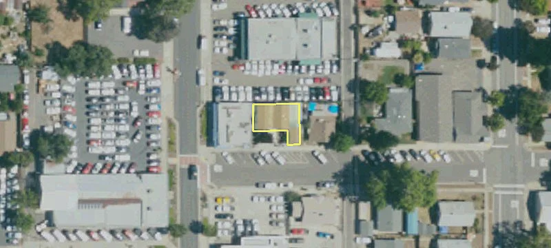433 Riverside Ave