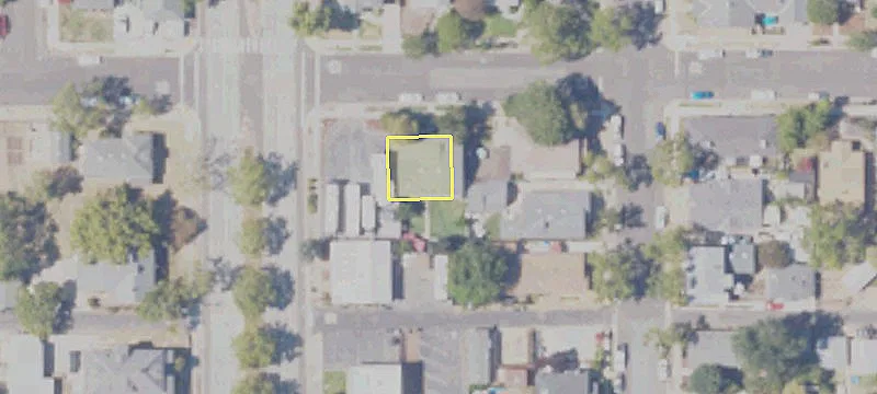 209 Pleasant St