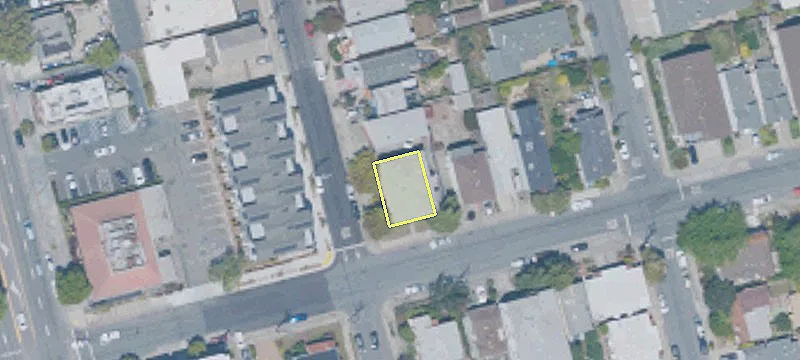 1121 Portland Ave