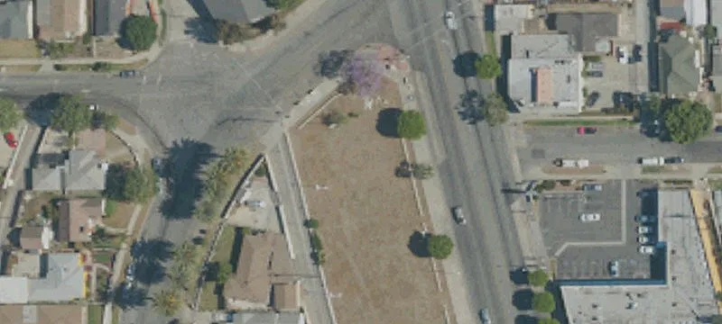 Compton, CA 90221