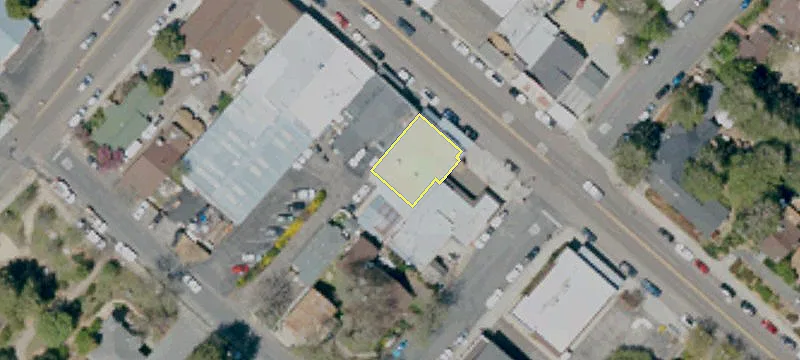 2111 Main St