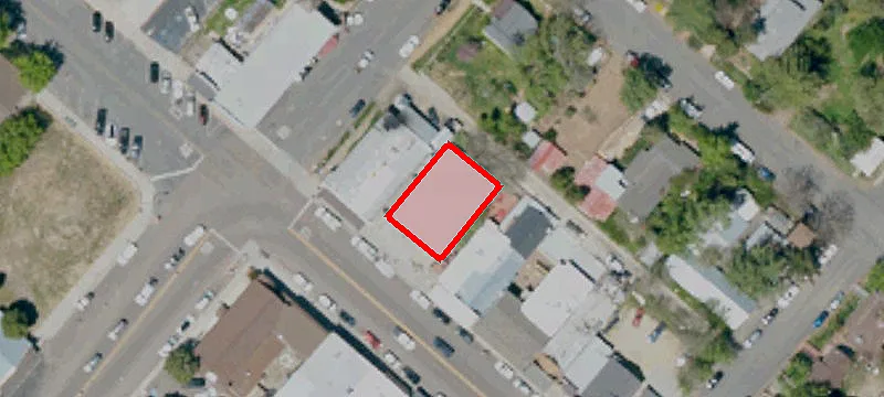 2126 Main St